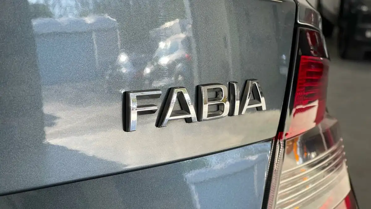 2016-skoda-fabia-12-tsi-monte-carlo-109ps-hatchback-big-15