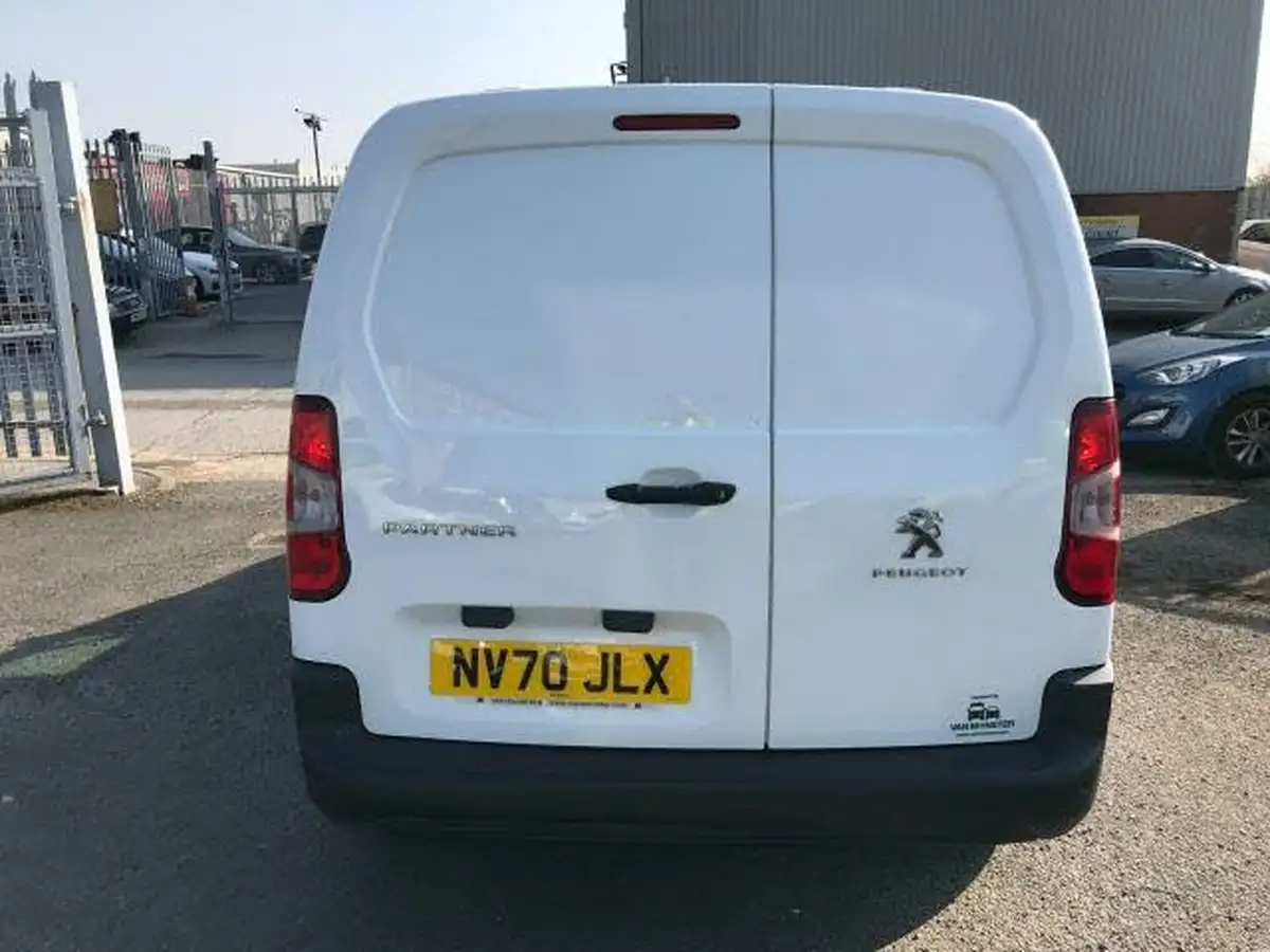 2020-peugeot-partner-15-bluehdi-950-professional-100ps-eu6dt-long-panel-big-18