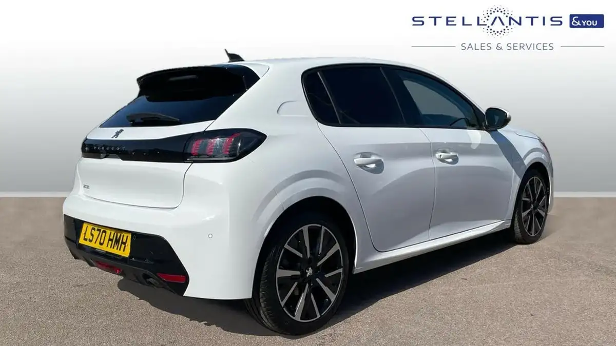 2020-peugeot-208-12-puretech-allure-premium-100bhp-big-2