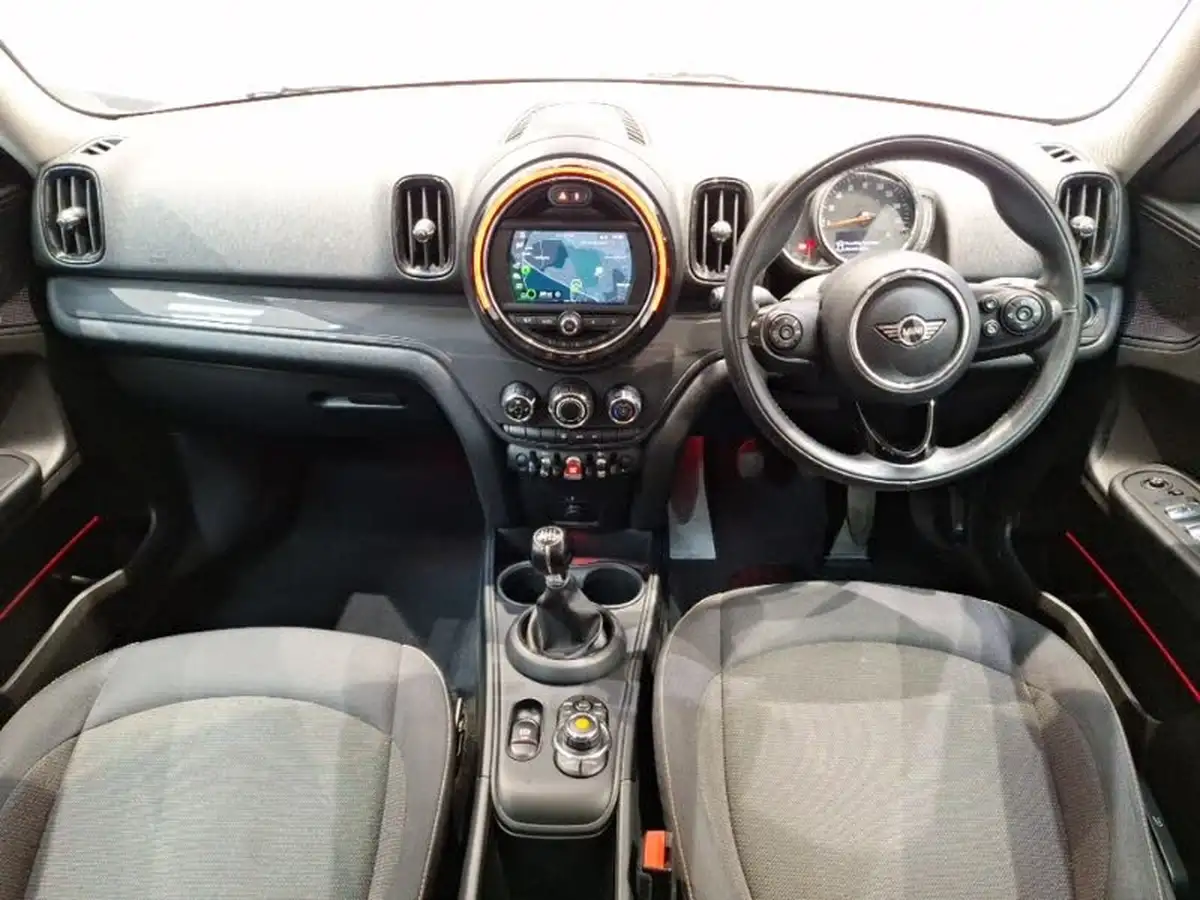 2018-mini-countryman-15-cooper-ss-big-2