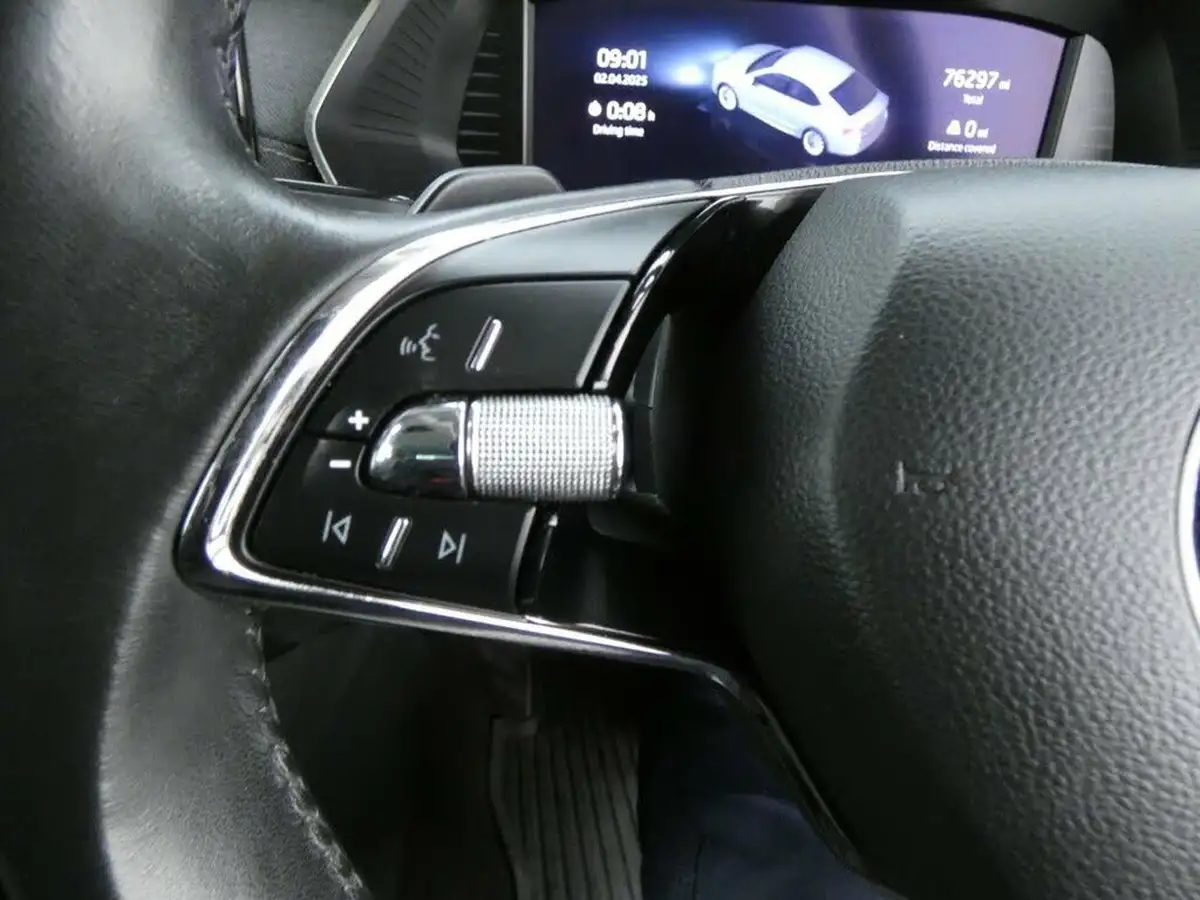 2021-skoda-octavia-big-13