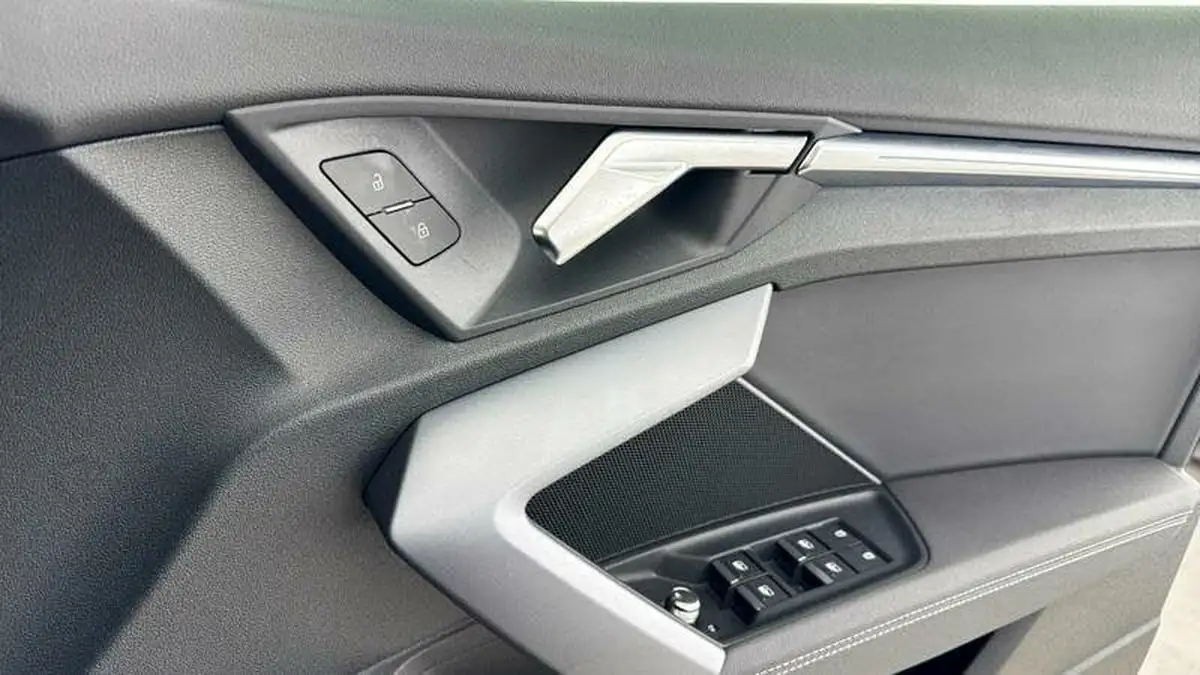 2024-audi-a3-15-30-tfsi-s-line-sportback-5d-tronic-big-18