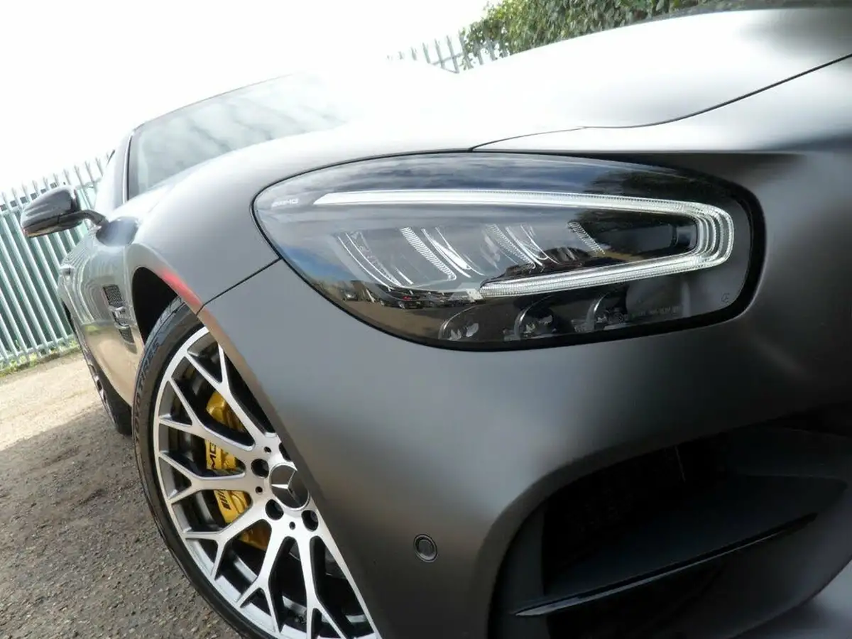 2021-mercedes-benz-amg-40-gt-night-edition-coupe-big-16