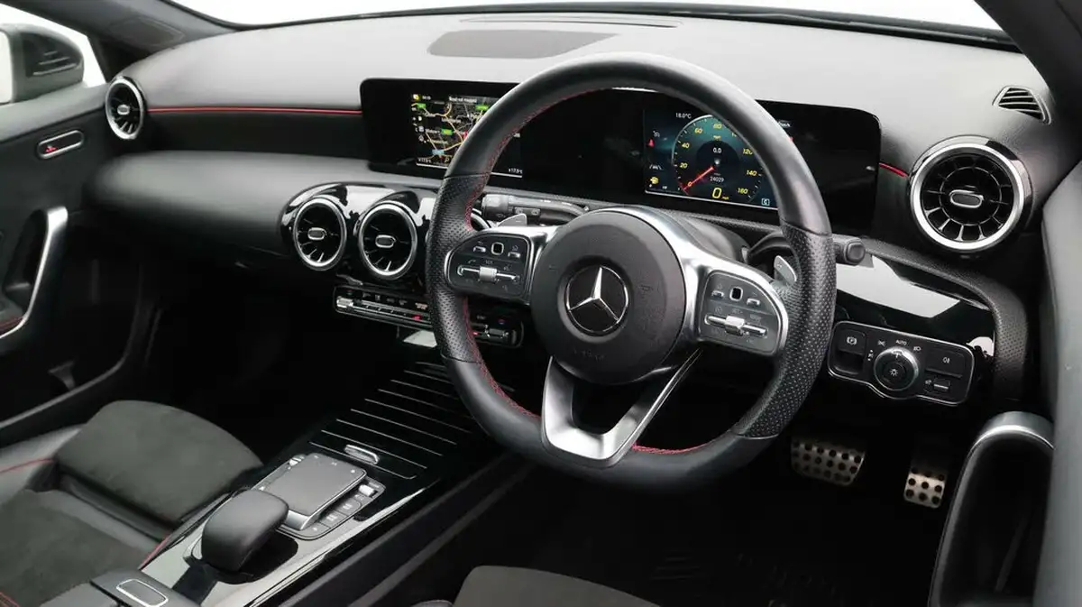 2020-mercedes-benz-a-class-20d-a220d-amg-line-hatchback-5d-big-9