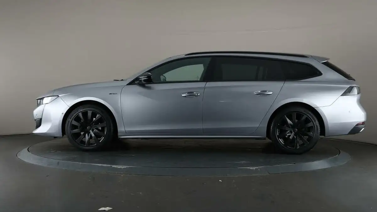 2021-peugeot-508-12-puretech-gt-big-4