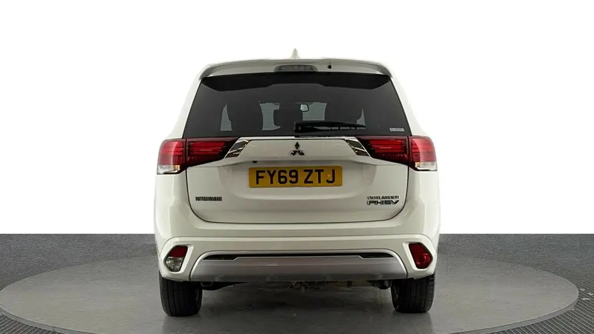 2019-mitsubishi-outlander-24-4h-phev-big-4