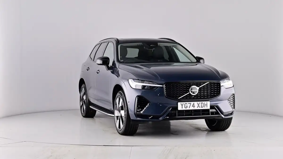 2024-volvo-xc60-20-t8-ultimate-dark-big-52