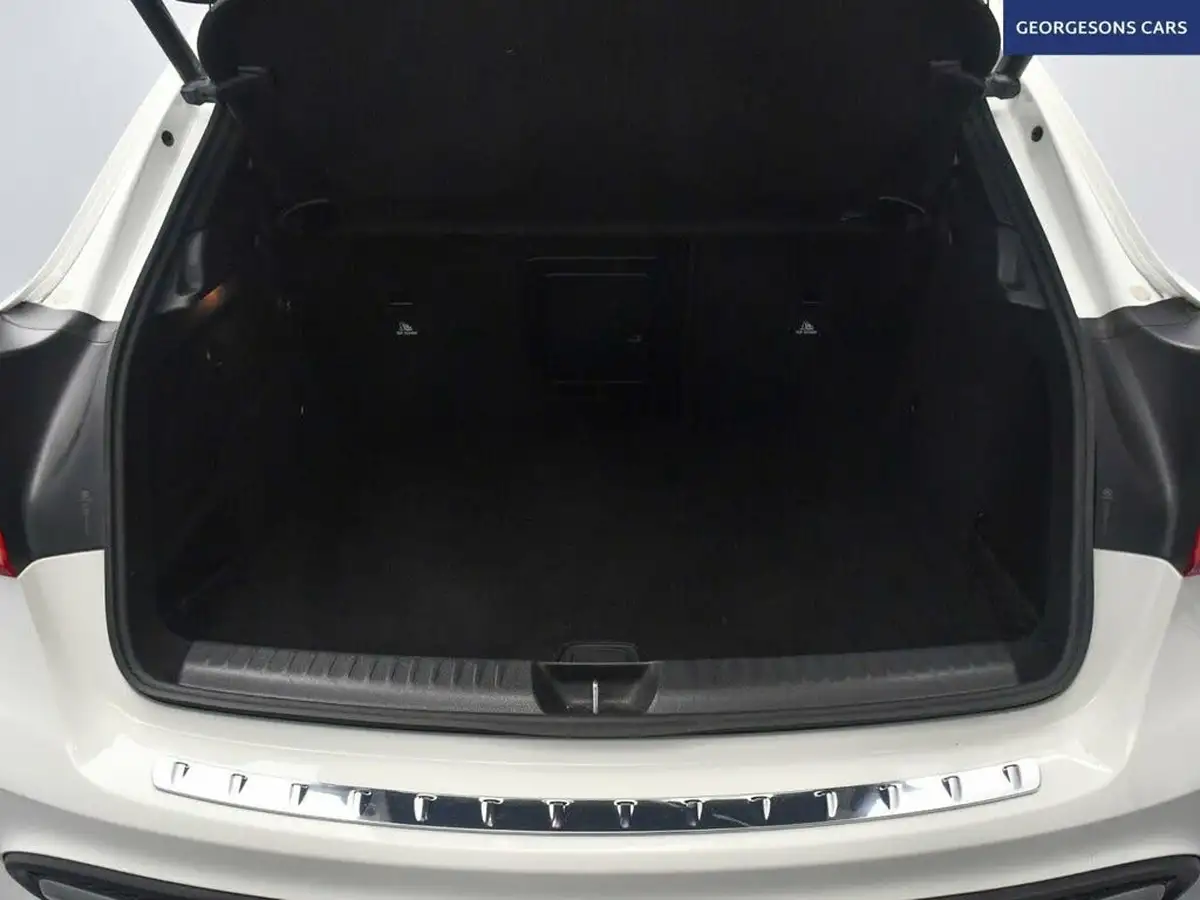 2015-mercedes-benz-gla-class-21d-gla-200d-amg-line-ss-big-8