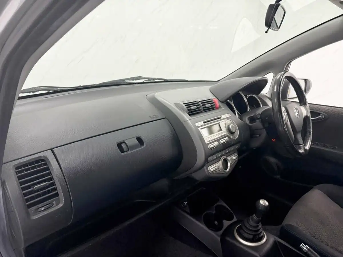 2007-honda-jazz-14-sport-big-11