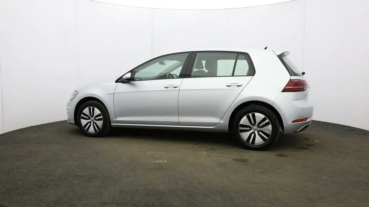 2019-volkswagen-golf-e-e-golf-big-57