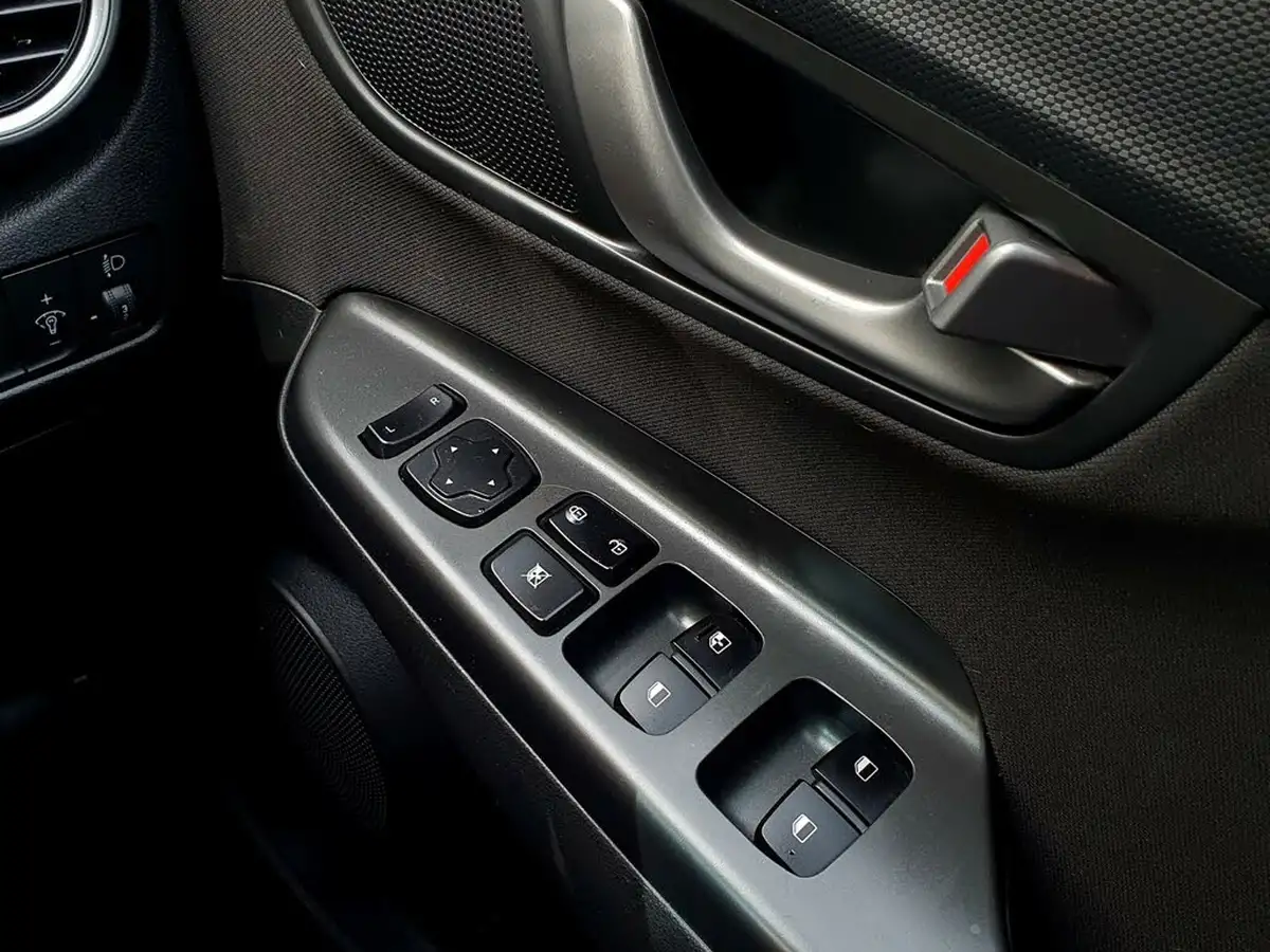 2019-hyundai-kona-10-t-gdi-premium-big-30