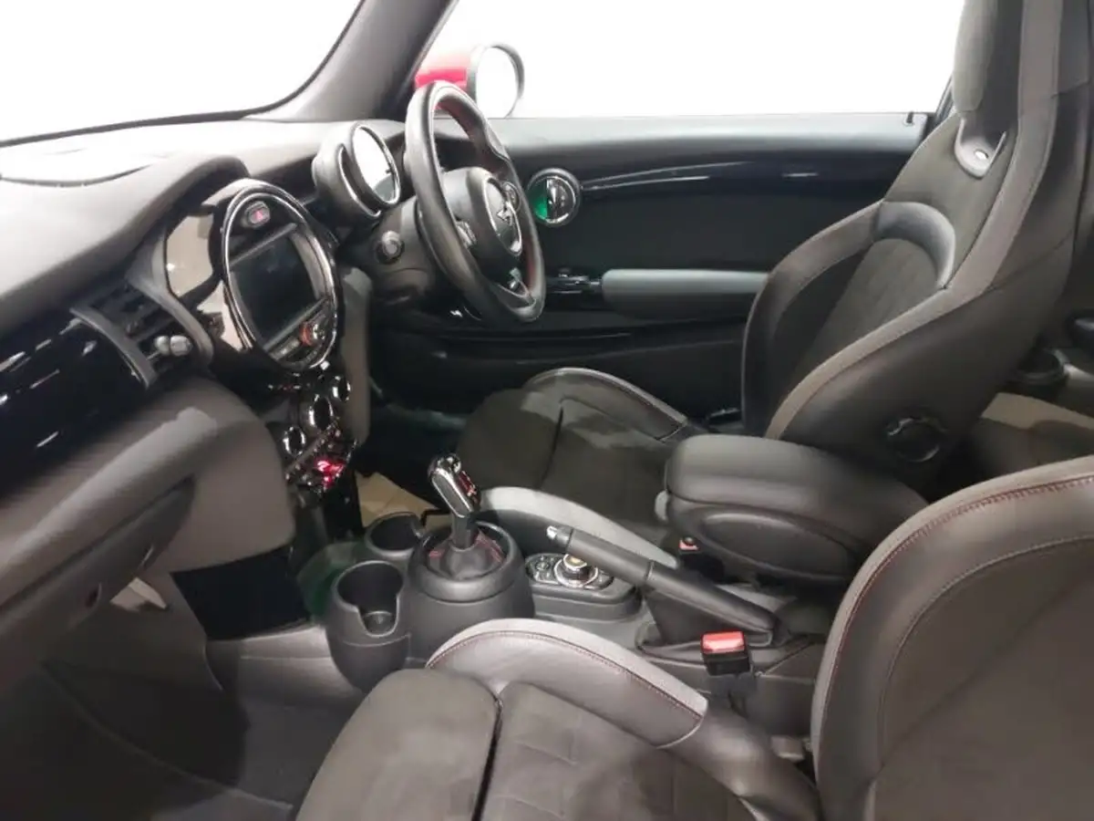 2019-mini-cooper-20-john-cooper-works-comfortnav-hatchback-3d-auto-big-4