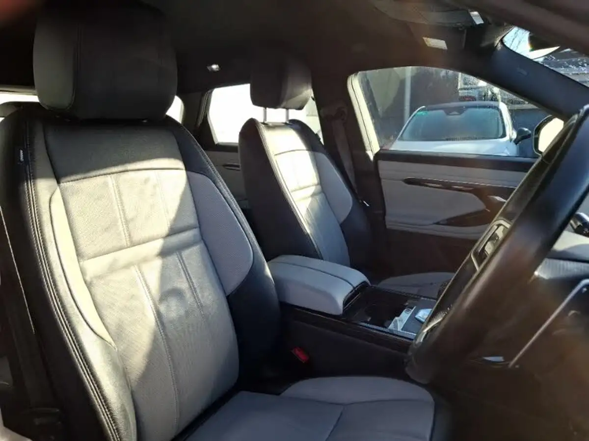 2021-land-rover-range-rover-evoque-15-p300e-r-dynamic-s-big-17