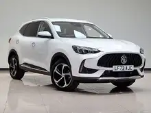 MG HS