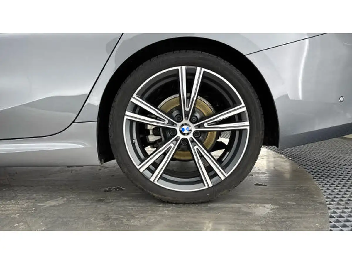 2024-bmw-3-series-20-320i-m-sport-saloon-4d-big-13
