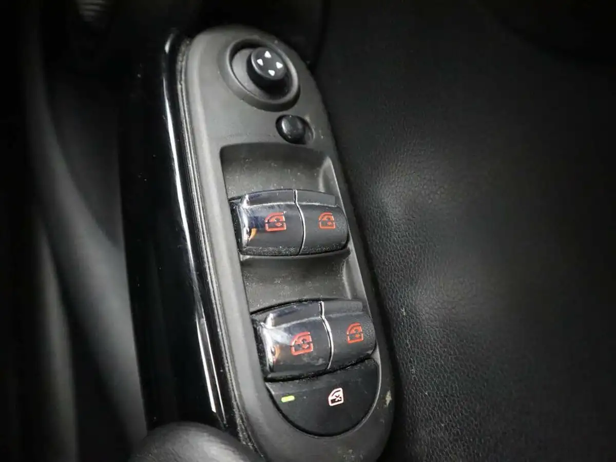 2022-mini-cooper-20-cooper-s-classic-hatchback-5d-auto-big-27
