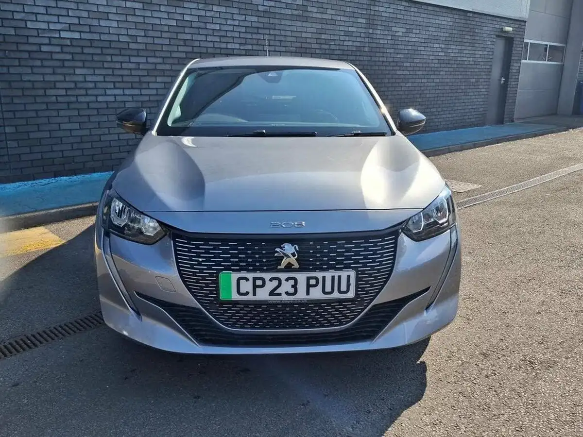 2023-peugeot-208-e-active-premium-136bhp-big-1