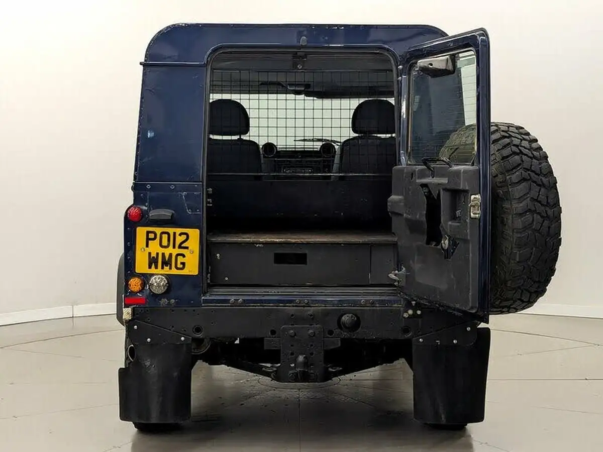 2012-land-rover-90-defender-22td-hard-top-big-3