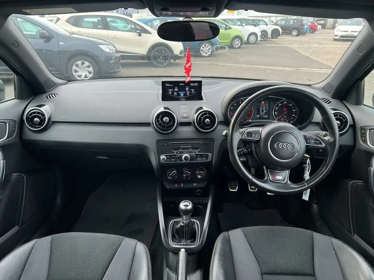 2017-audi-a1-14-tfsi-s-line-125ps-sportback-5d-big-11