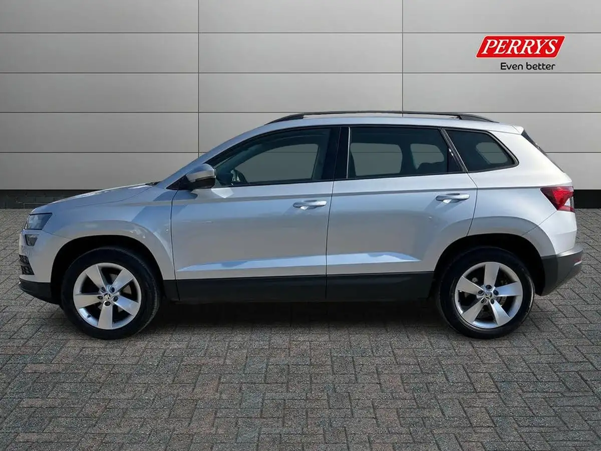 2022-skoda-karoq-10-tsi-se-big-2