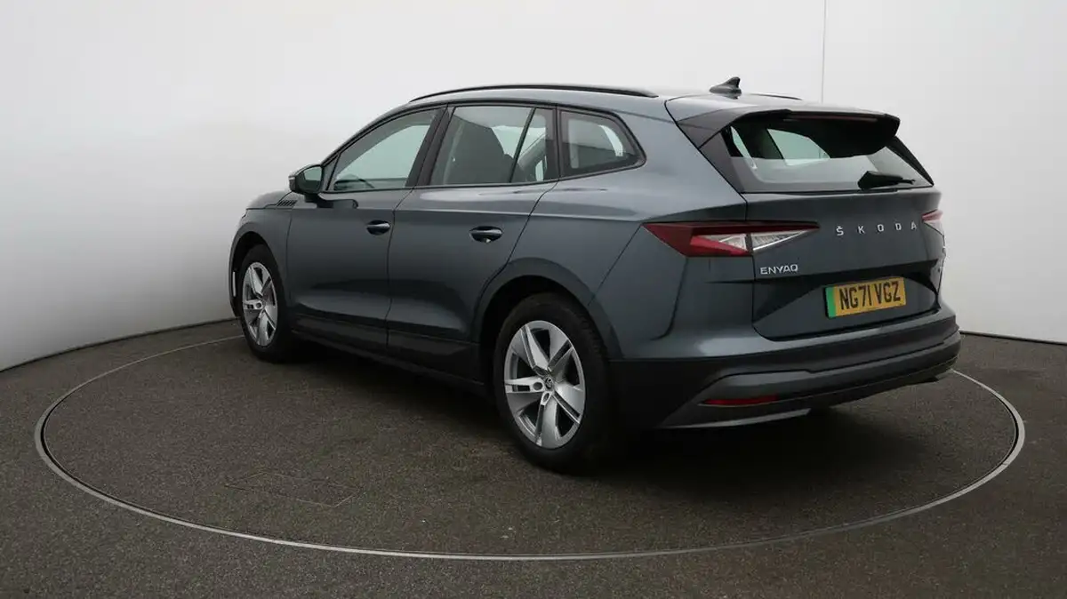 2022-skoda-enyaq-e-60-big-56