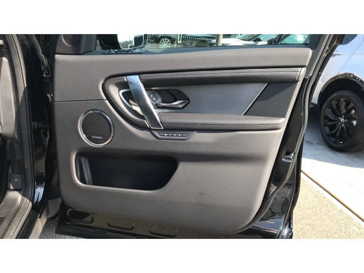 2024-land-rover-discovery-sport-20-d200-dynamic-se-big-24