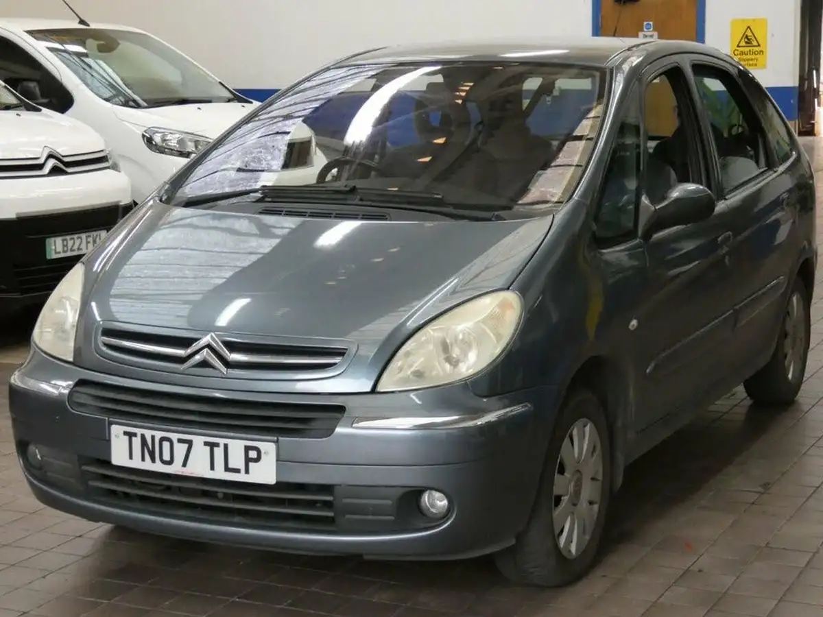 2007-citroen-xsara-picasso-16-vtx-big-2