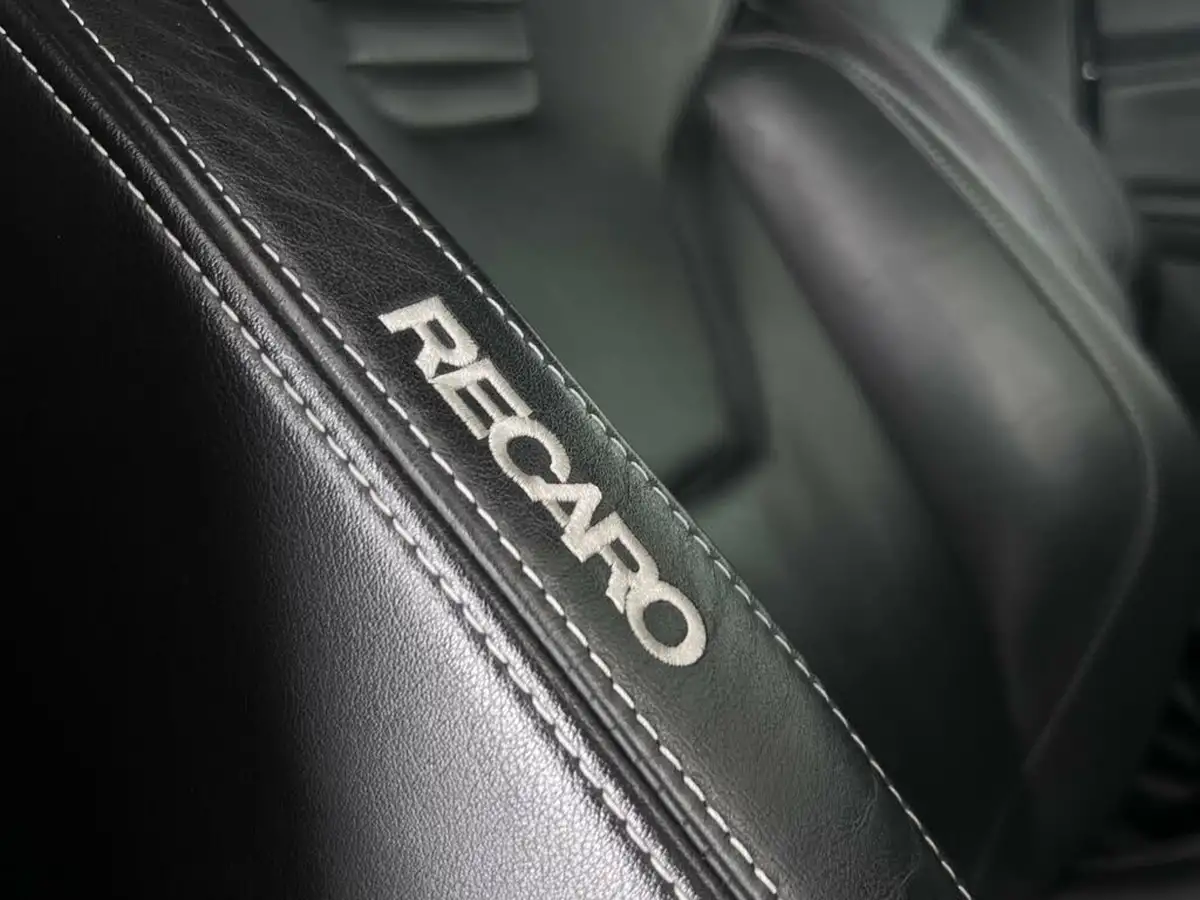 2017-ford-focus-20t-st3-hatchback-big-14