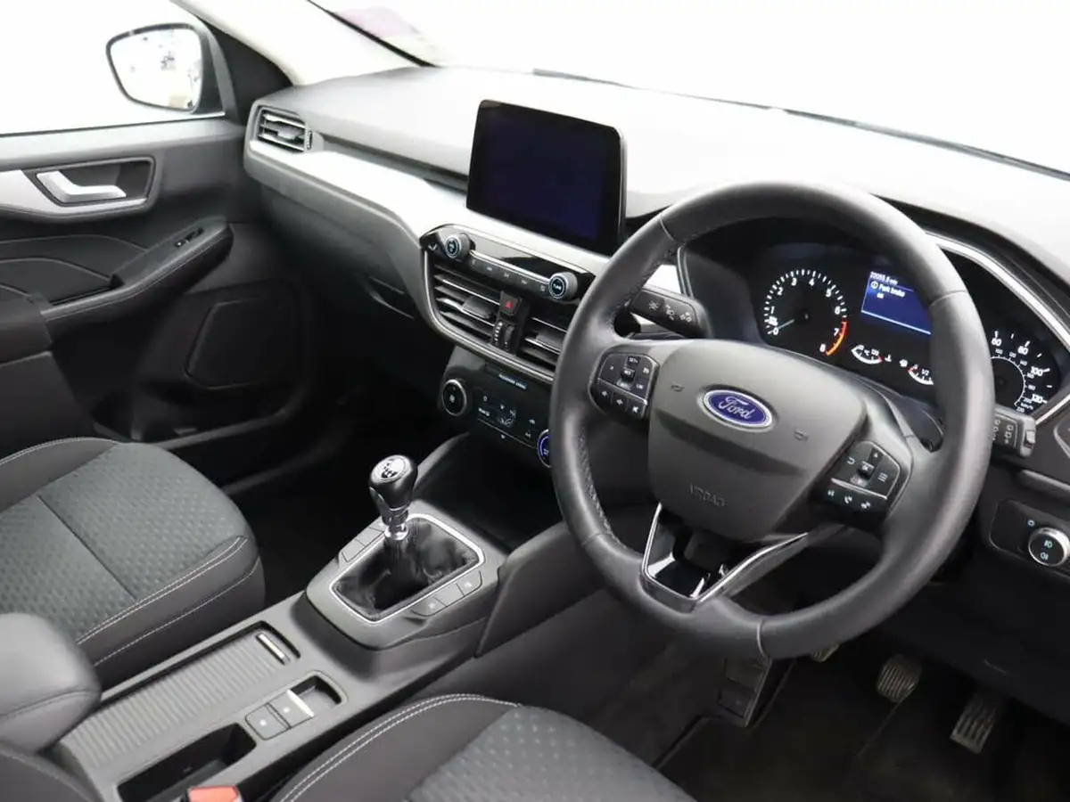 2022-ford-kuga-15t-zetec-big-10