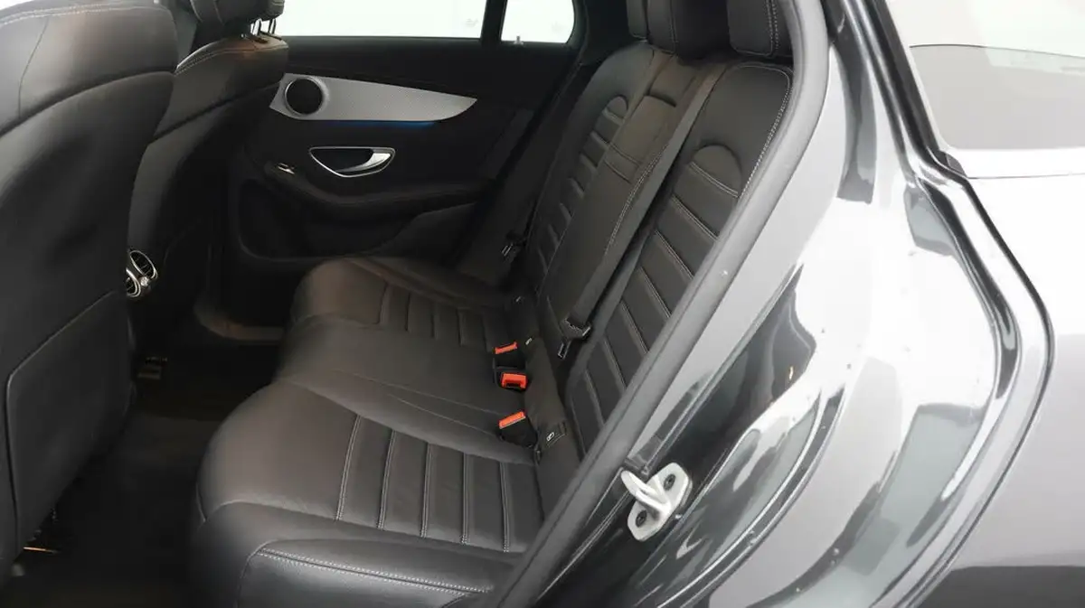 2022-mercedes-benz-eqc-e-eqc-400-amg-line-big-15