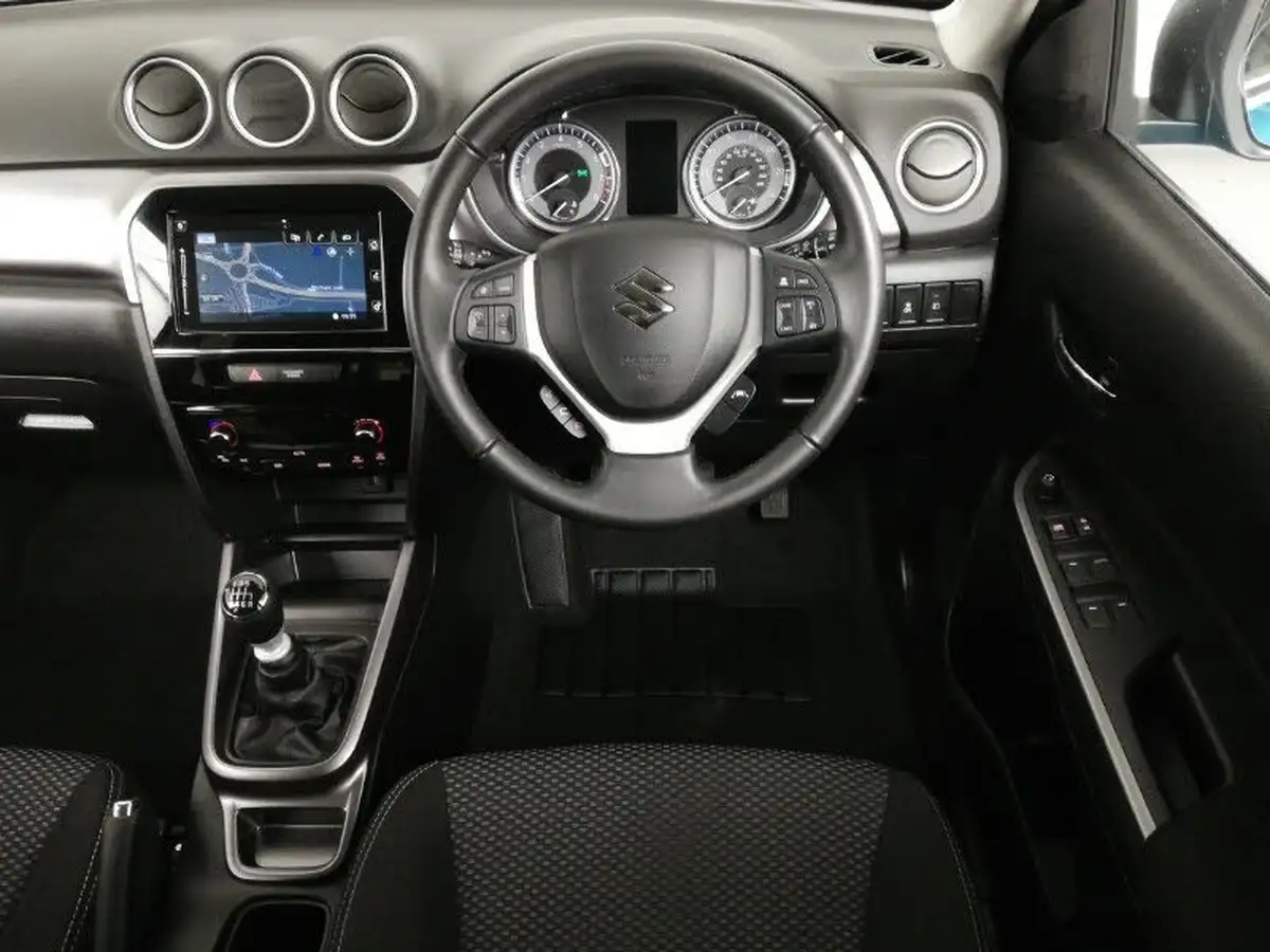 2023-suzuki-vitara-14-boosterjet-sz-t-big-6