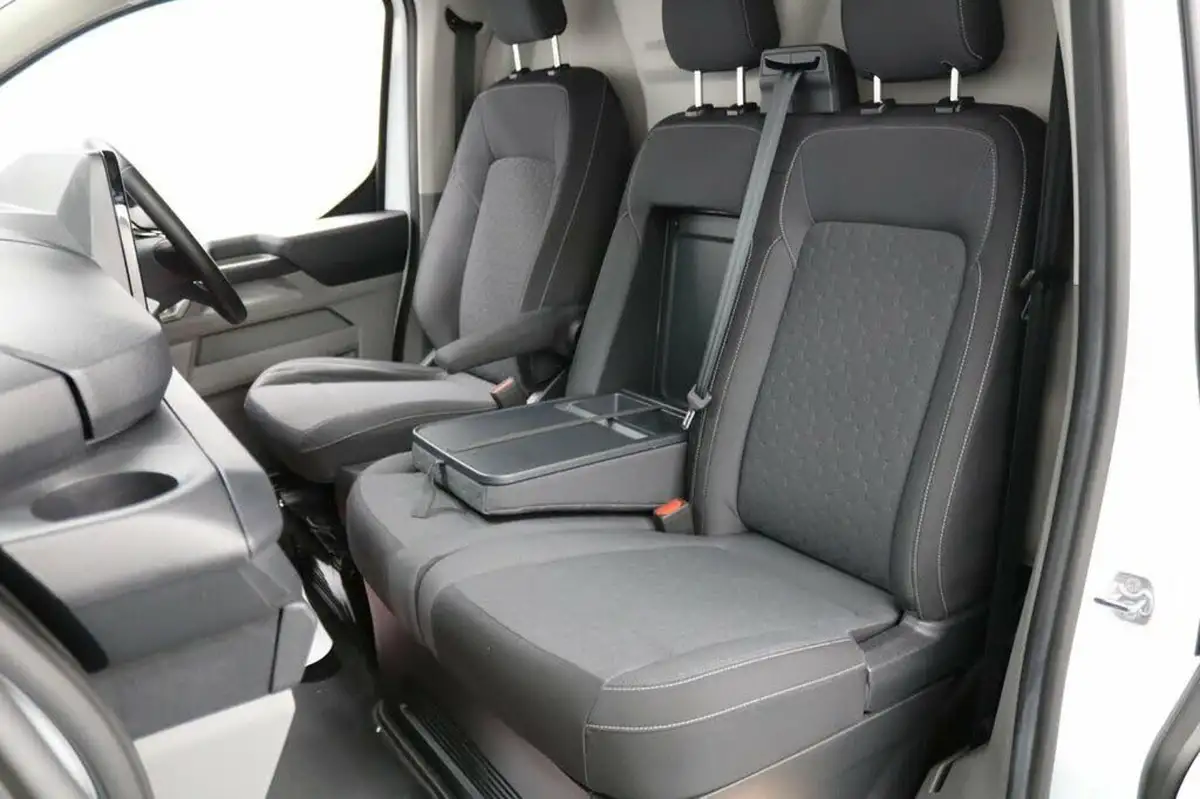 2023-ford-transit-custom-20tdci-300-l1h1-trend-136pseu6e-panel-van-1996cc-auto-big-20