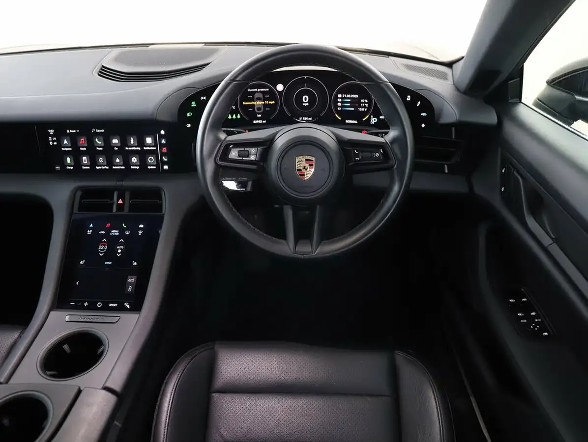 2021-porsche-taycan-e-4s-571ps-performance-battery-plus-big-10