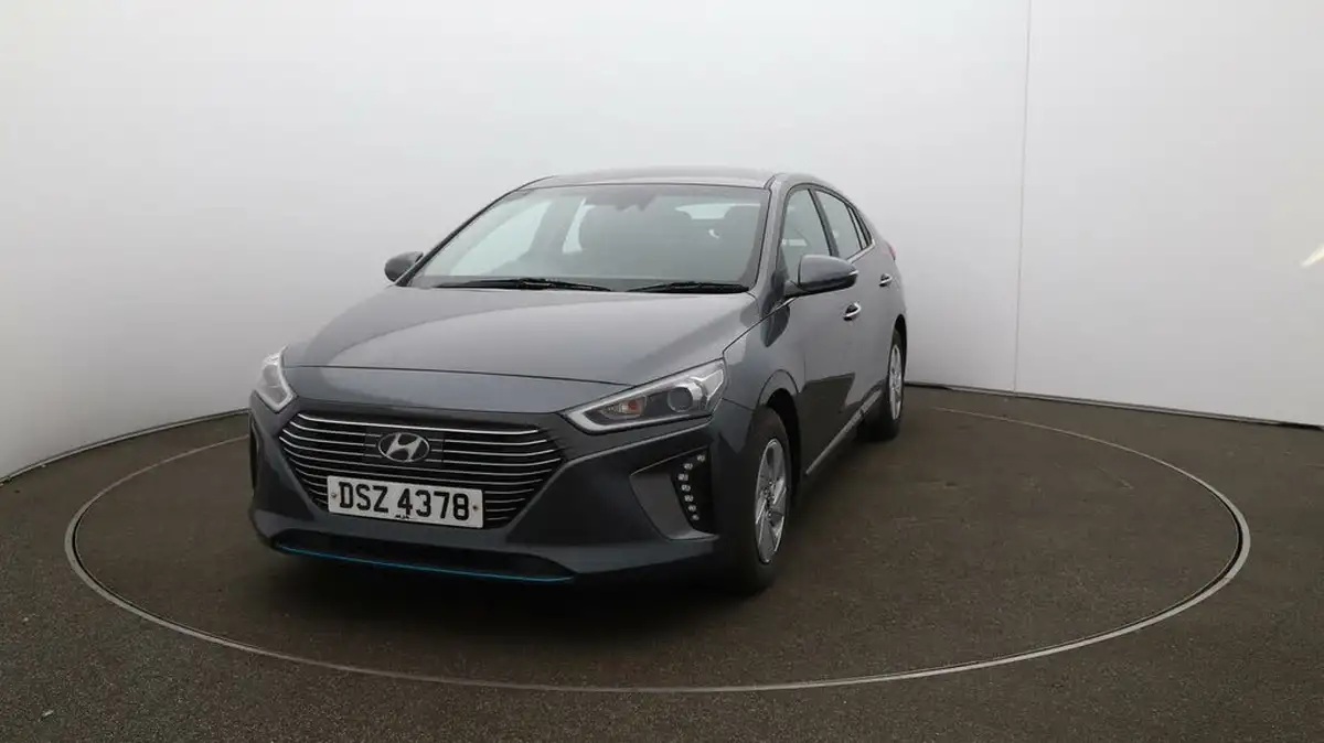 2019-hyundai-ioniq-16-gdi-premium-hybrid-big-30