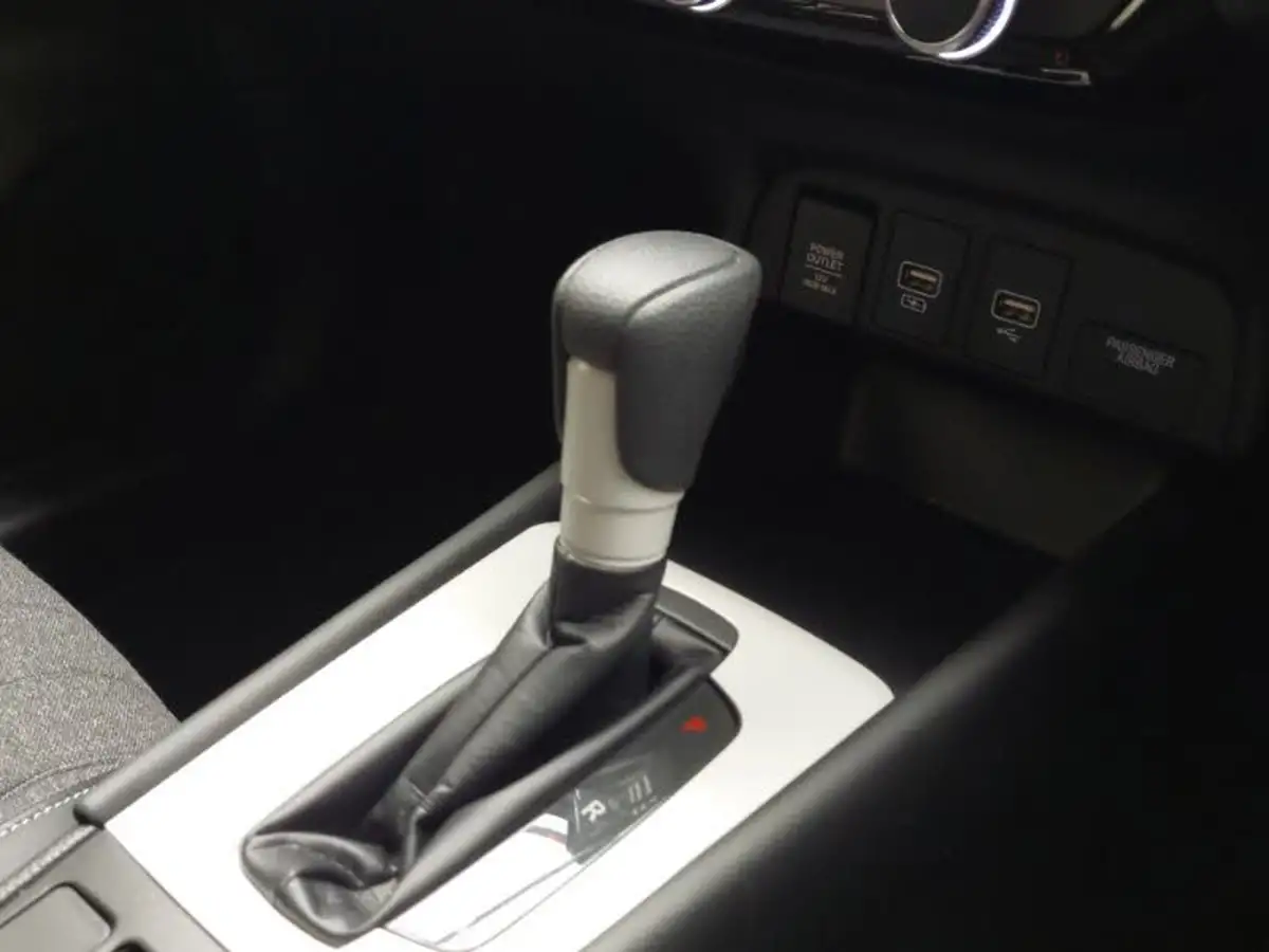 2021-honda-jazz-15-i-mmd-sr-107ps-big-15