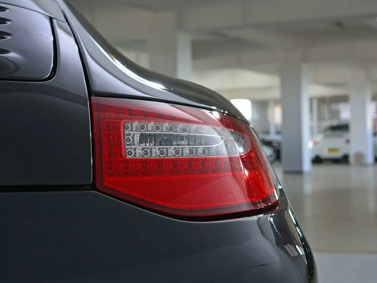 2011-porsche-911-38-carrera-gts-coupe-pdk-big-16