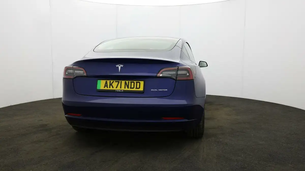 2021-tesla-model-3-e-long-range-awd-big-62