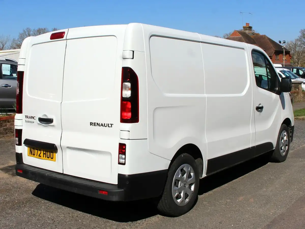 2022-renault-trafic-20dci-sl28-130-business-big-50