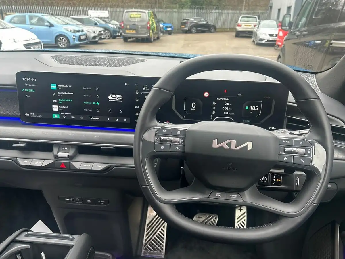 2024-kia-ev9-e-gt-line-s-7-big-14