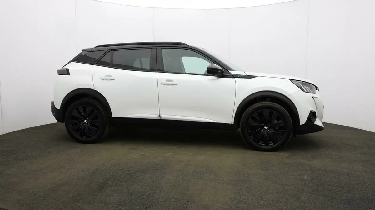 2022-peugeot-2008-suv-e-gt-premium-big-44