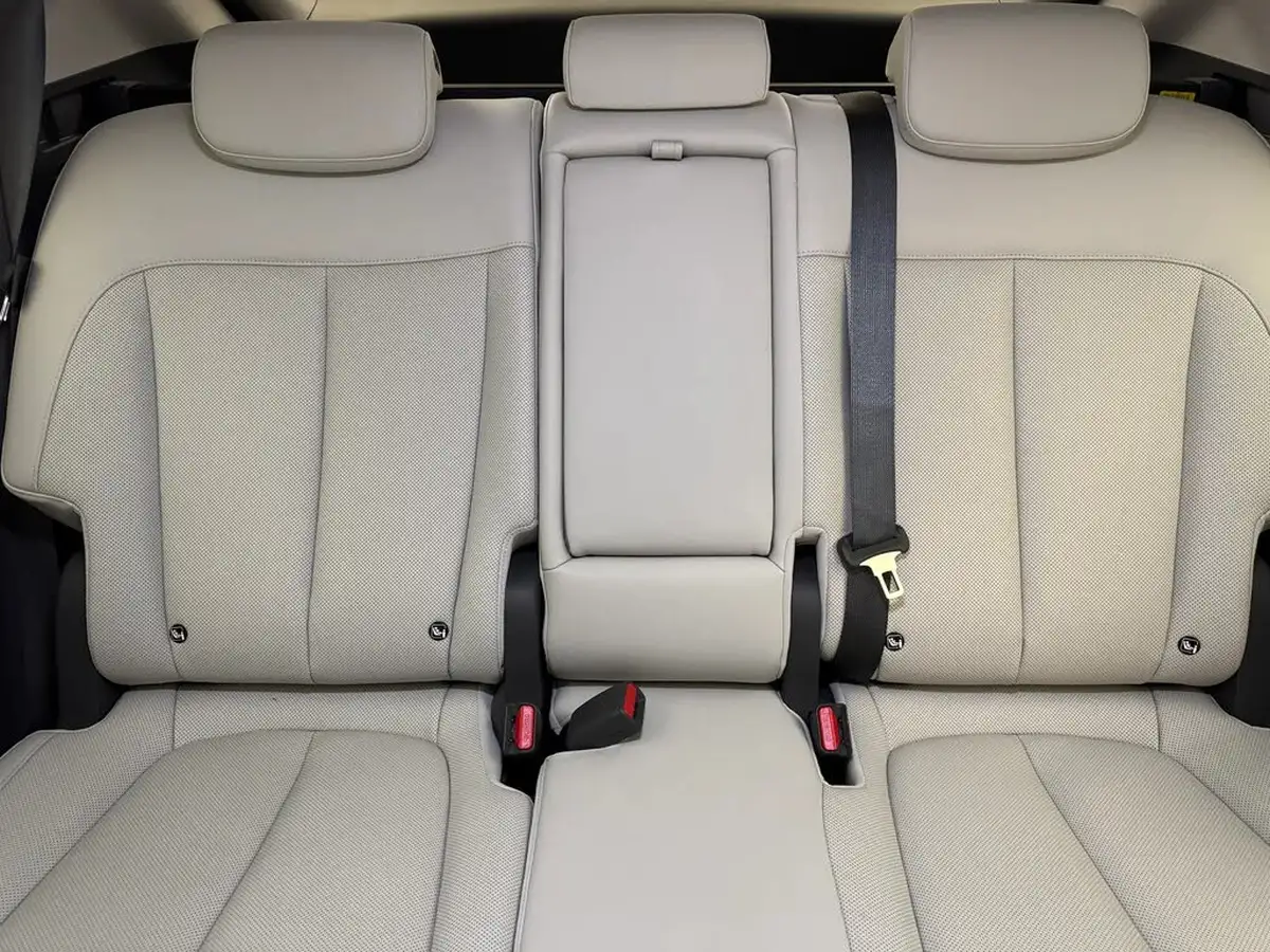 2021-hyundai-ioniq-5-e-ultimate-305ps-73kwh-awd-big-16