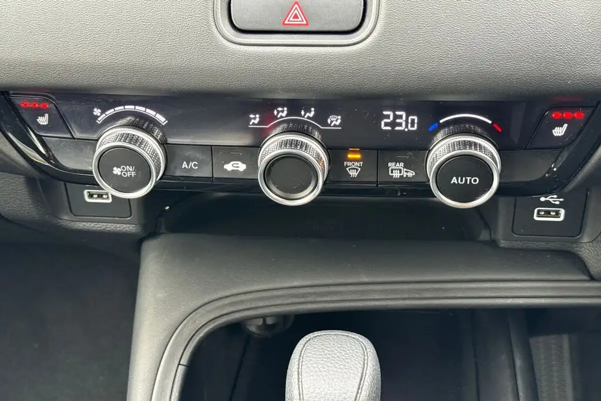 2022-honda-hr-v-15-i-mmd-elegance-big-20