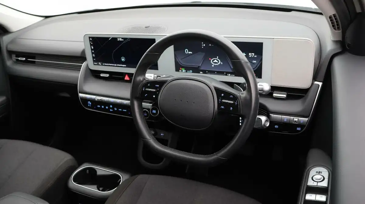 2022-hyundai-ioniq-5-e-se-connect-big-9