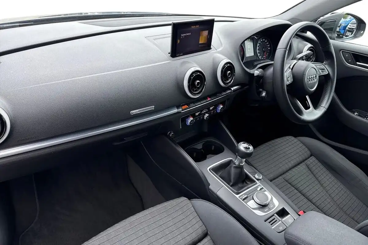 2018-audi-a3-15-tfsi-sport-saloon-4d-big-14