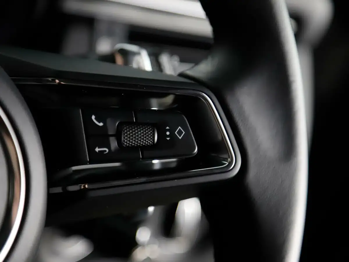2024-porsche-macan-29-v6-s-big-22