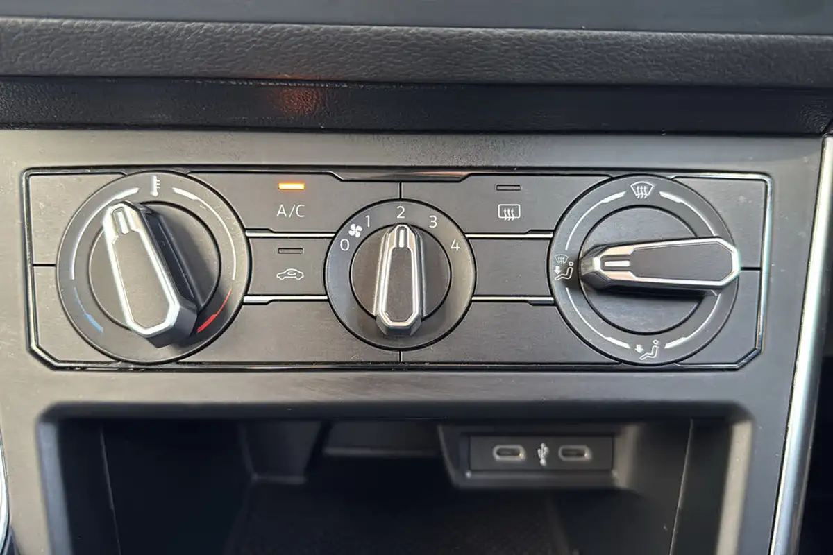 2023-volkswagen-polo-10-tsi-life-dsg-big-14