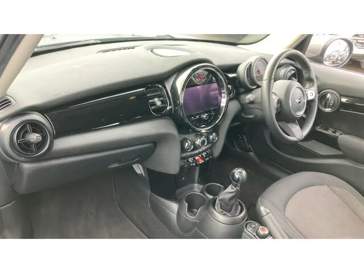 2021-mini-cooper-15-one-classic-5d-big-8