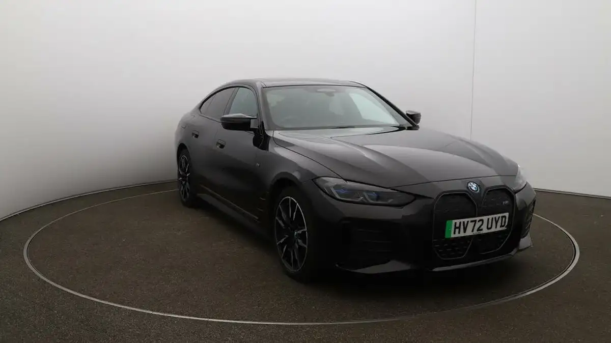 2022-bmw-i4-e-m50-big-38