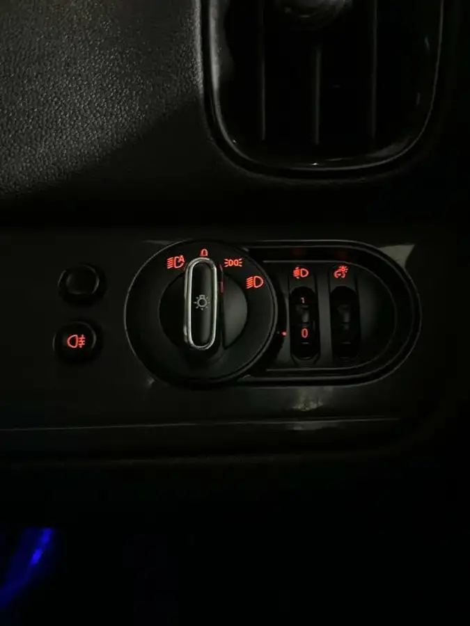 2019-mini-countryman-20td-cooper-d-sport-all4-auto-big-22