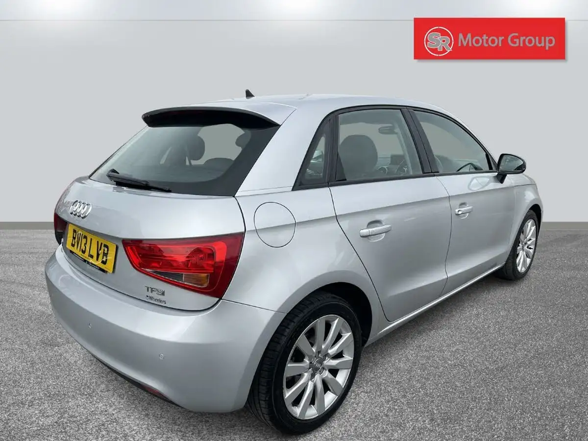 2013-audi-a1-14-tfsi-122ps-sportback-5d-1390cc-s-tronic-big-9